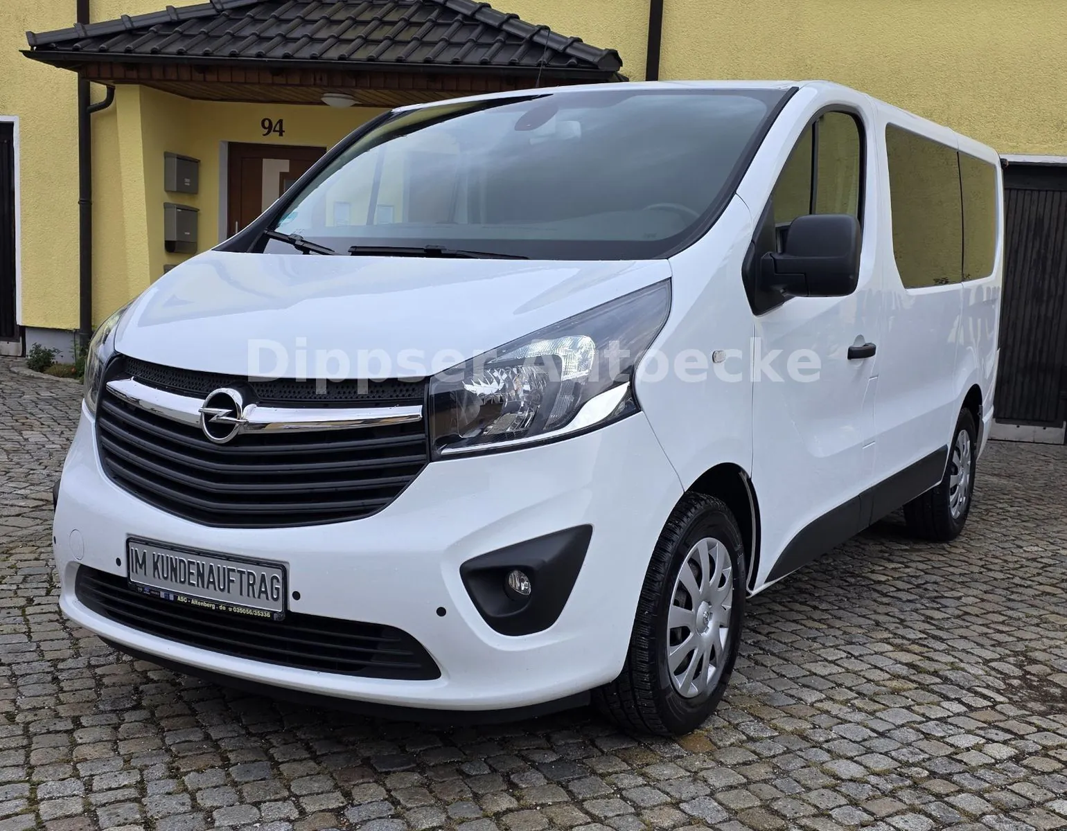 Fahrzeugabbildung Opel Vivaro B Combi L1H1_ 2,7t_9 Sitze_Klima vo+hi...