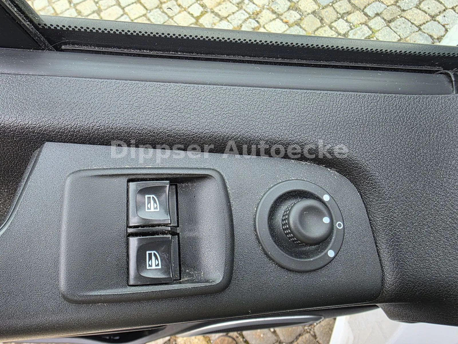 Fahrzeugabbildung Opel Vivaro B Combi L1H1_ 2,7t_9 Sitze_Klima vo+hi...