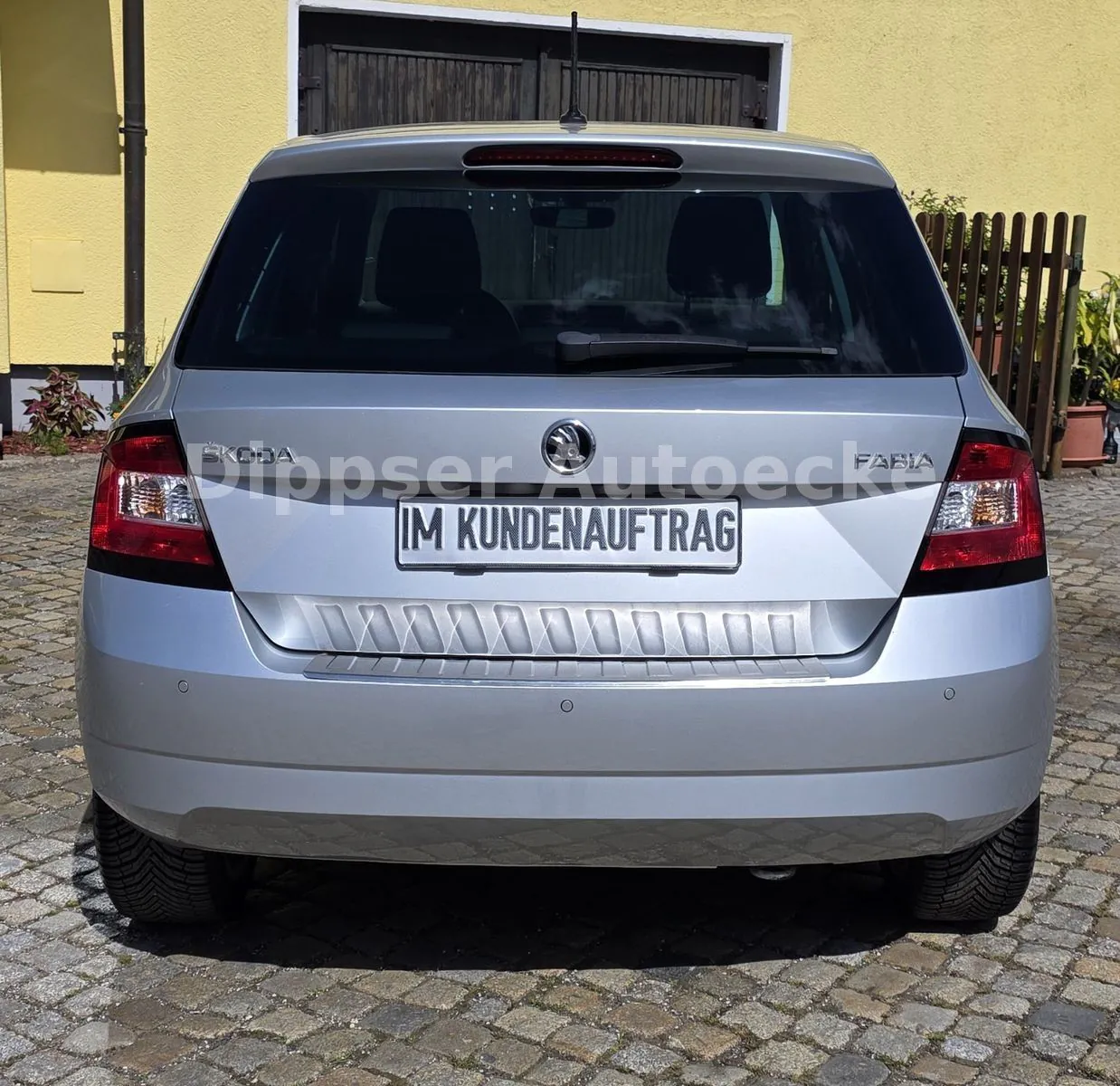 Fahrzeugabbildung SKODA Fabia 1.0 / 55kW 
