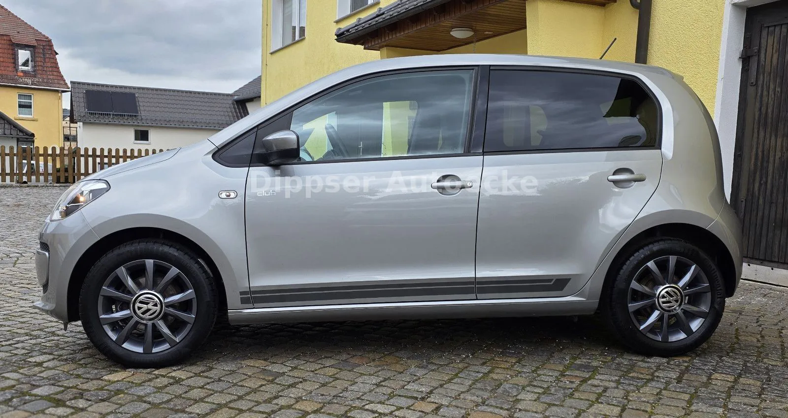 Fahrzeugabbildung Volkswagen up!_Klima_Schiebedach_Aluf. mit Allwetterr....