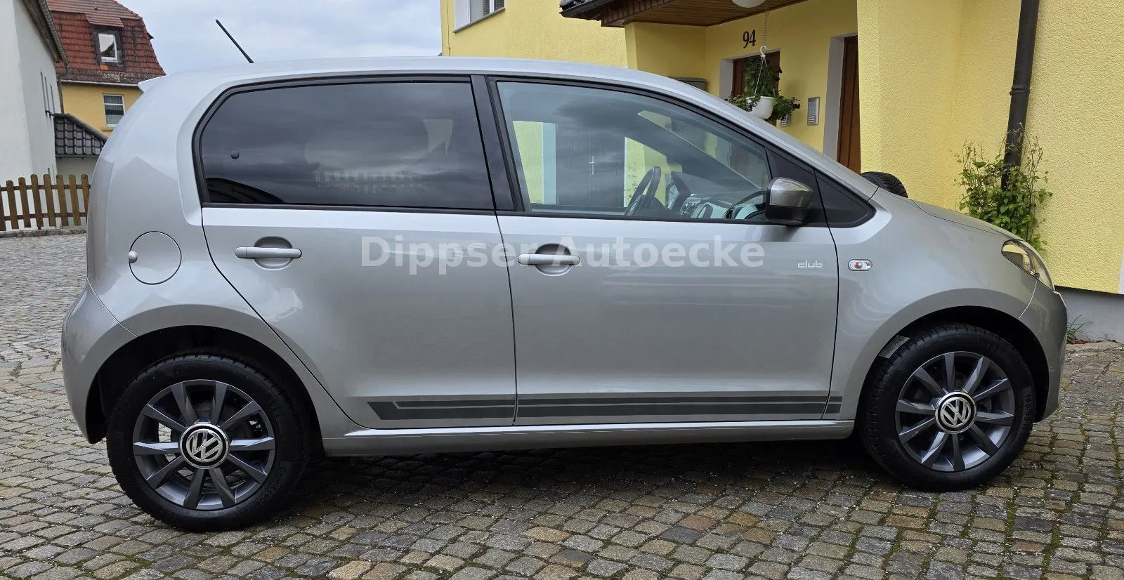 Fahrzeugabbildung Volkswagen up!_Klima_Schiebedach_Aluf. mit Allwetterr....