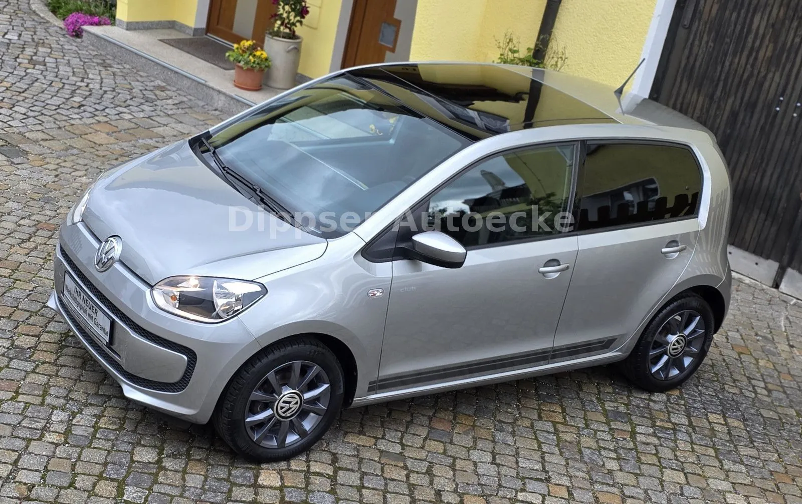 Fahrzeugabbildung Volkswagen up!_Klima_Schiebedach_Aluf. mit Allwetterr....