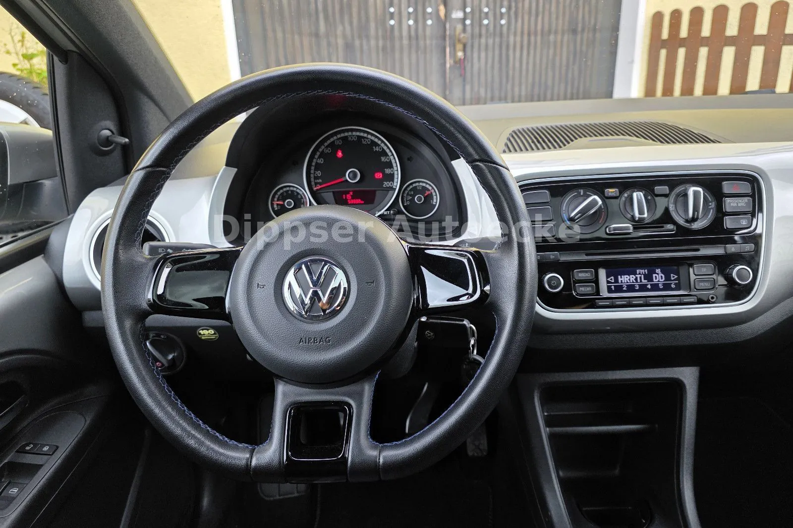 Fahrzeugabbildung Volkswagen up!_Klima_Schiebedach_Aluf. mit Allwetterr....