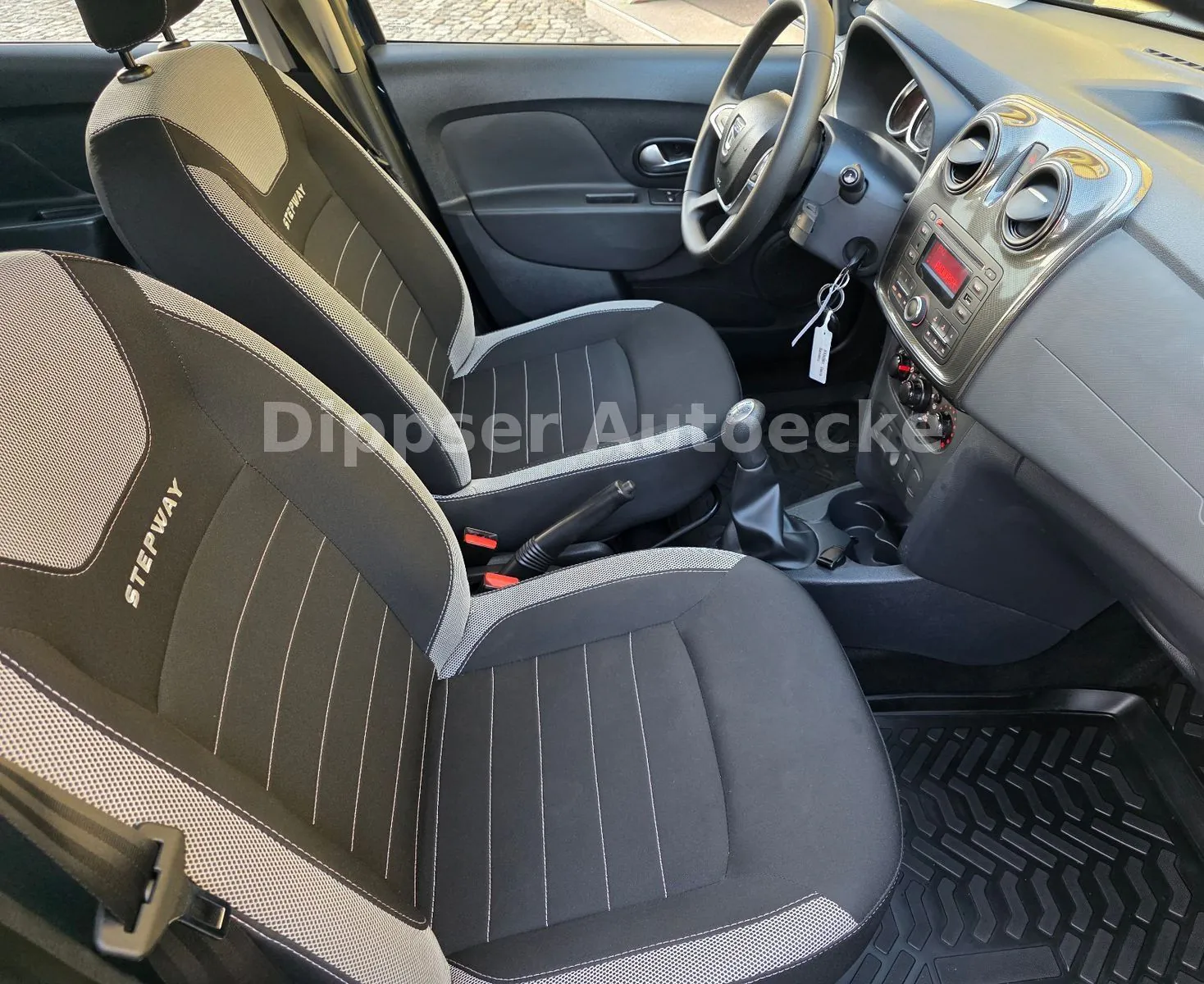 Fahrzeugabbildung Dacia Sandero II Stepway