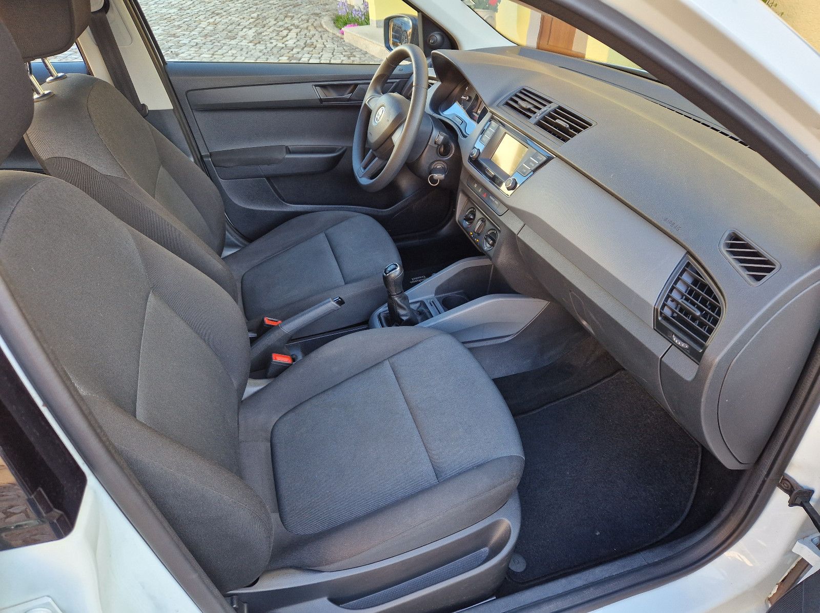 Fahrzeugabbildung SKODA Fabia 