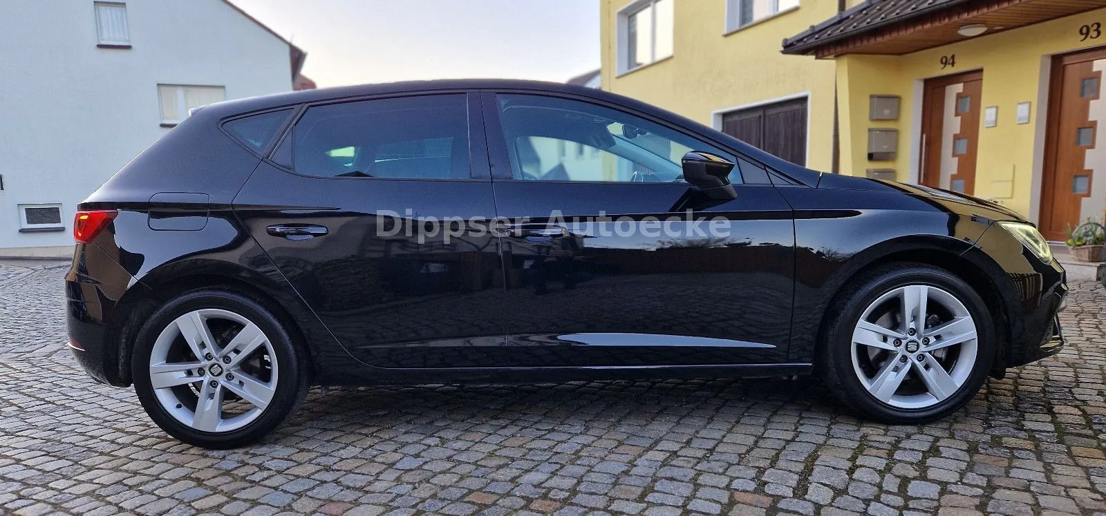 Fahrzeugabbildung SEAT Leon 