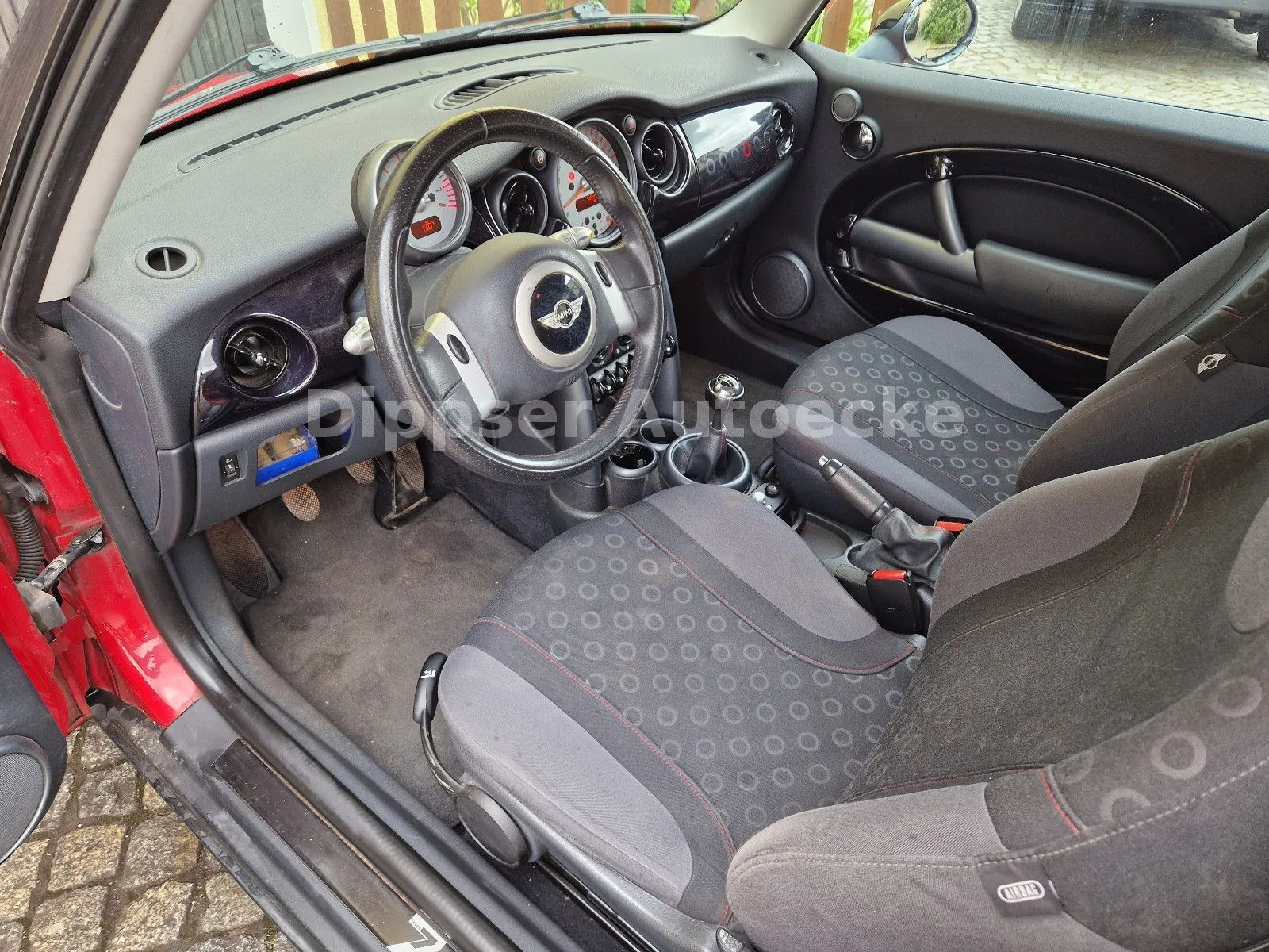 Fahrzeugabbildung MINI ONE Mini 