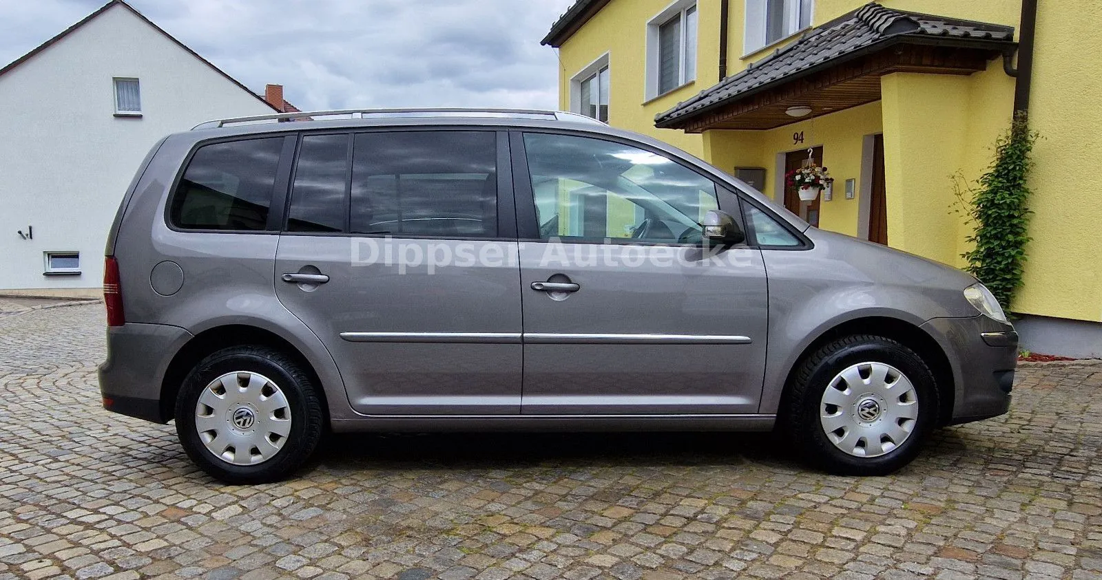 Fahrzeugabbildung Volkswagen Touran 