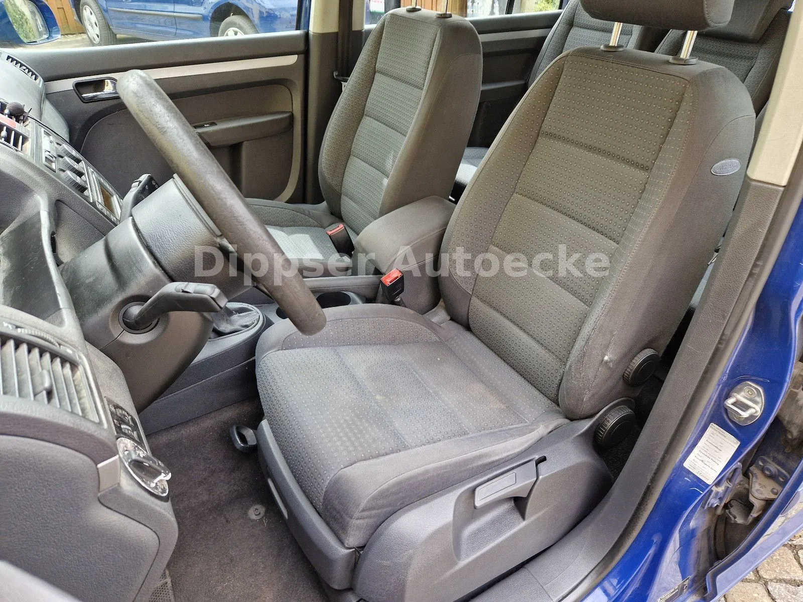 Fahrzeugabbildung Volkswagen Touran 1.9 TDI 74kW 