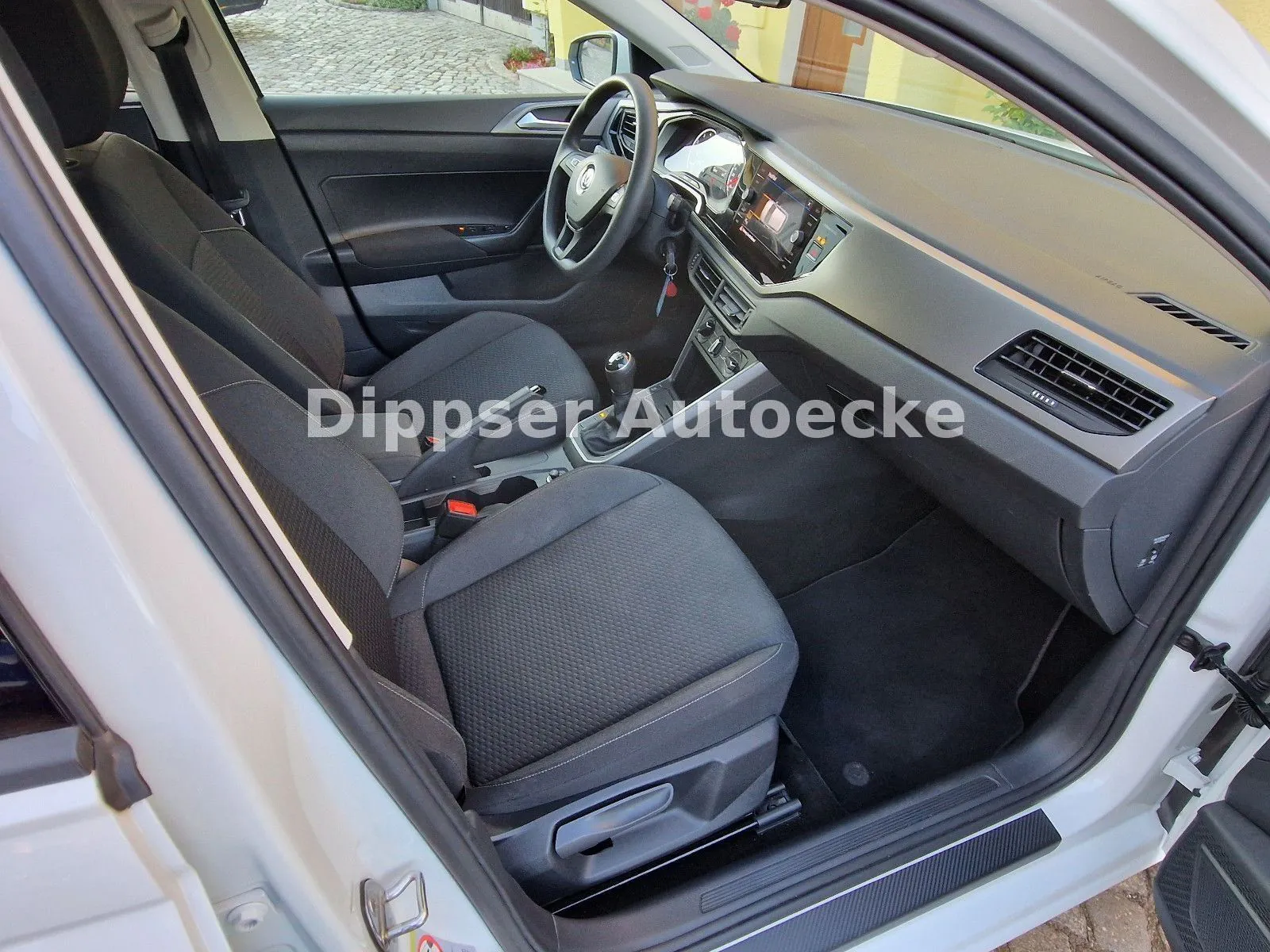 Fahrzeugabbildung Volkswagen Polo VI 