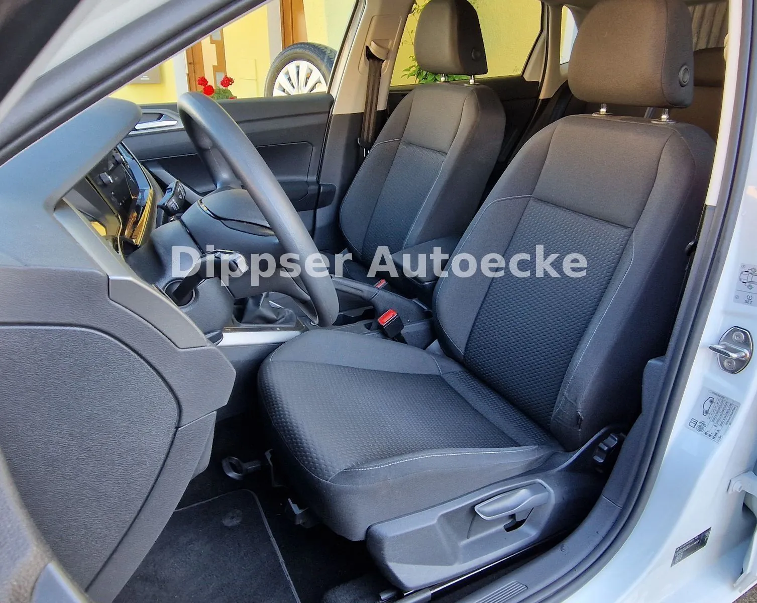 Fahrzeugabbildung Volkswagen Polo VI 