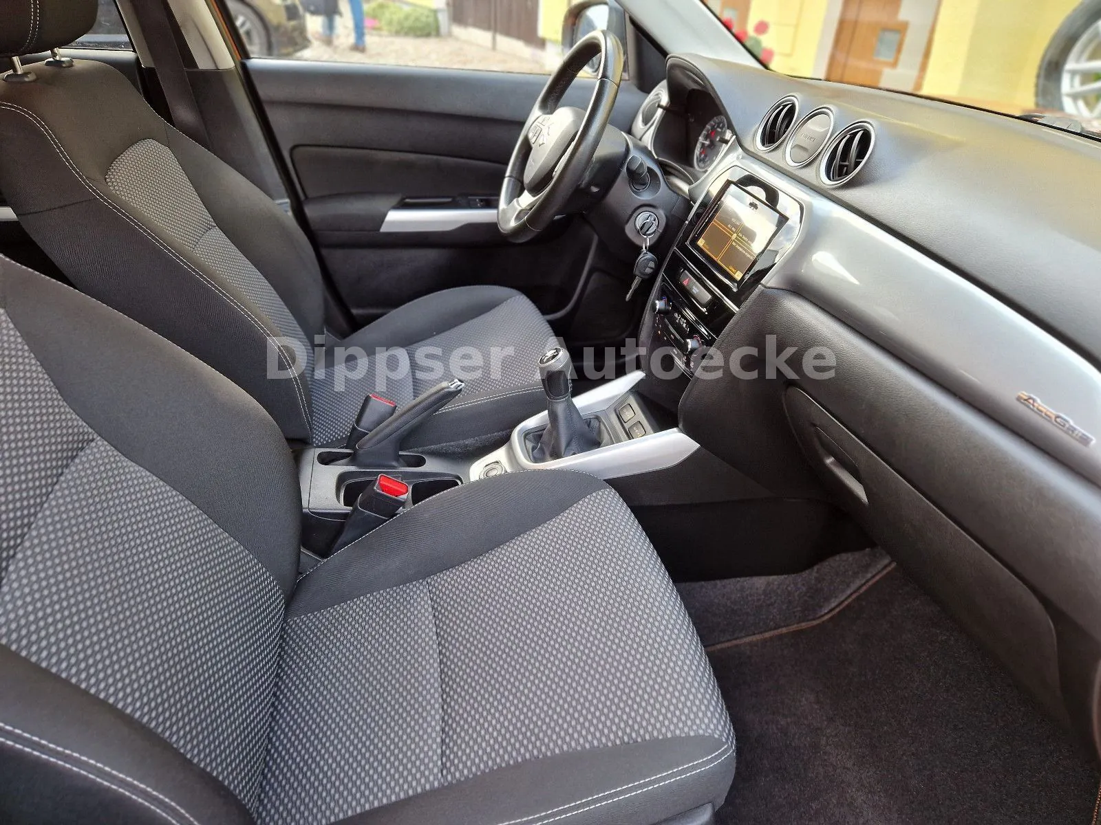 Fahrzeugabbildung Suzuki Vitara 1.6 