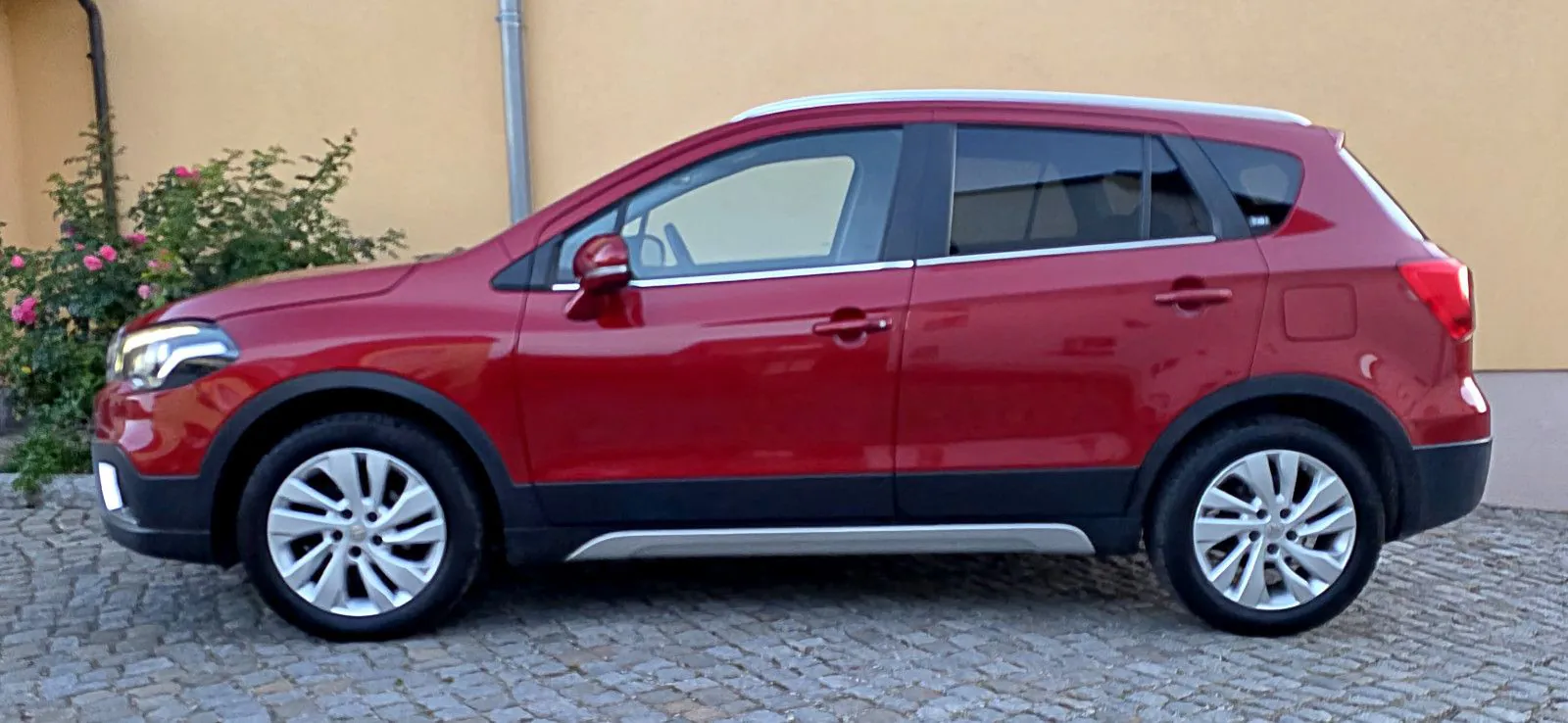 Fahrzeugabbildung Suzuki SX4 S-Cross 
