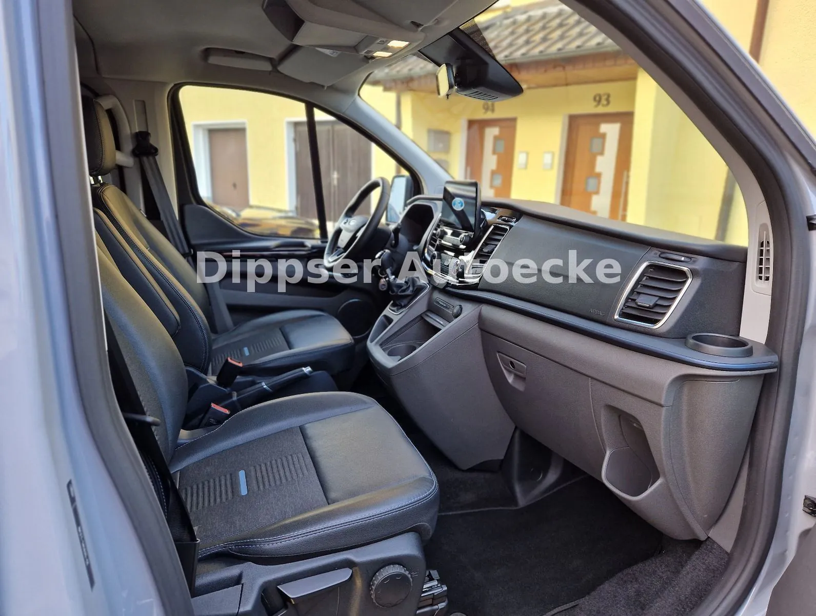 Fahrzeugabbildung Ford Tourneo Custom 