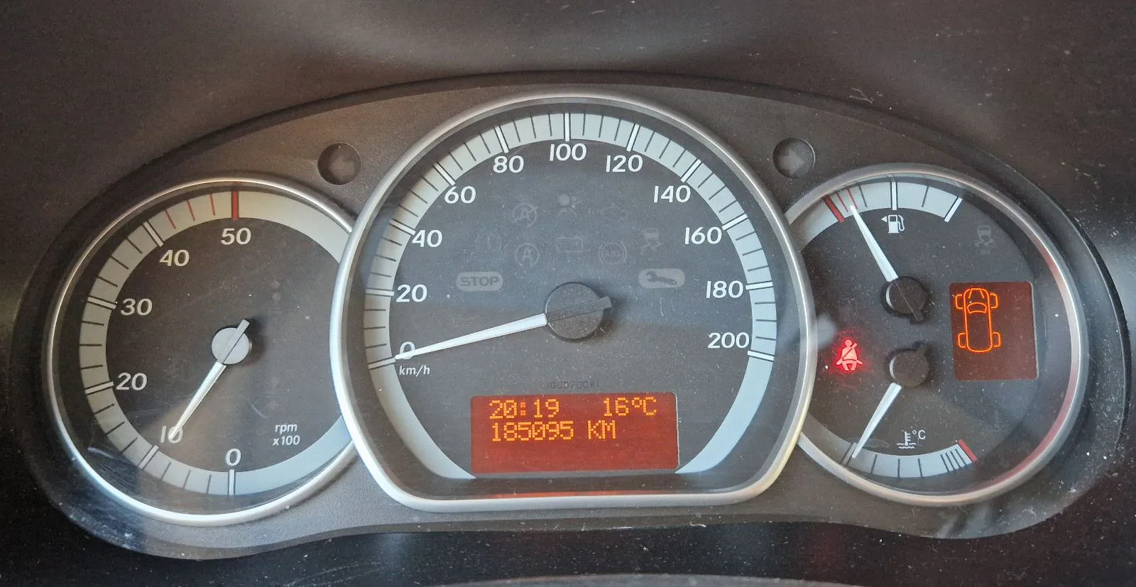 Fahrzeugabbildung Mercedes-Benz Citan Kombi 111 CDI lang_Panoramad_Klima_Sitzh..