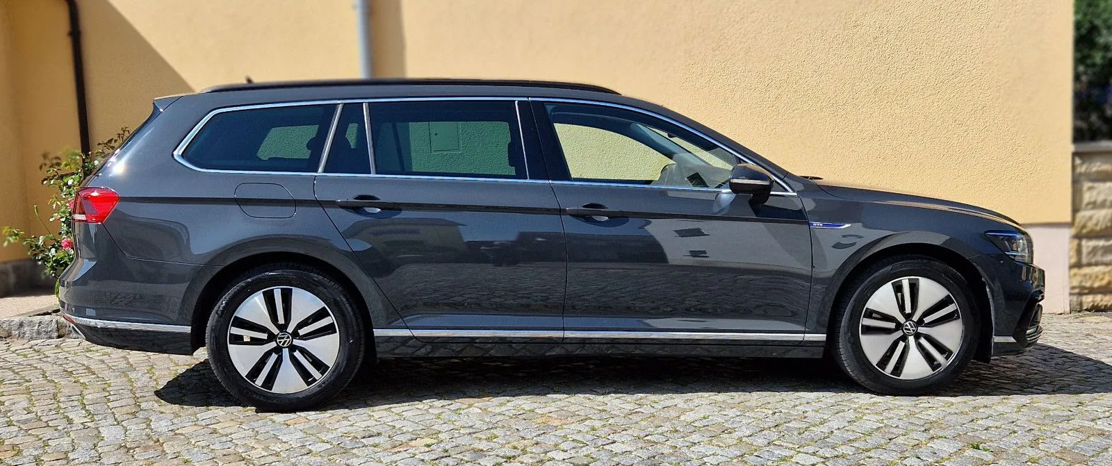 Fahrzeugabbildung Volkswagen Passat Variant 