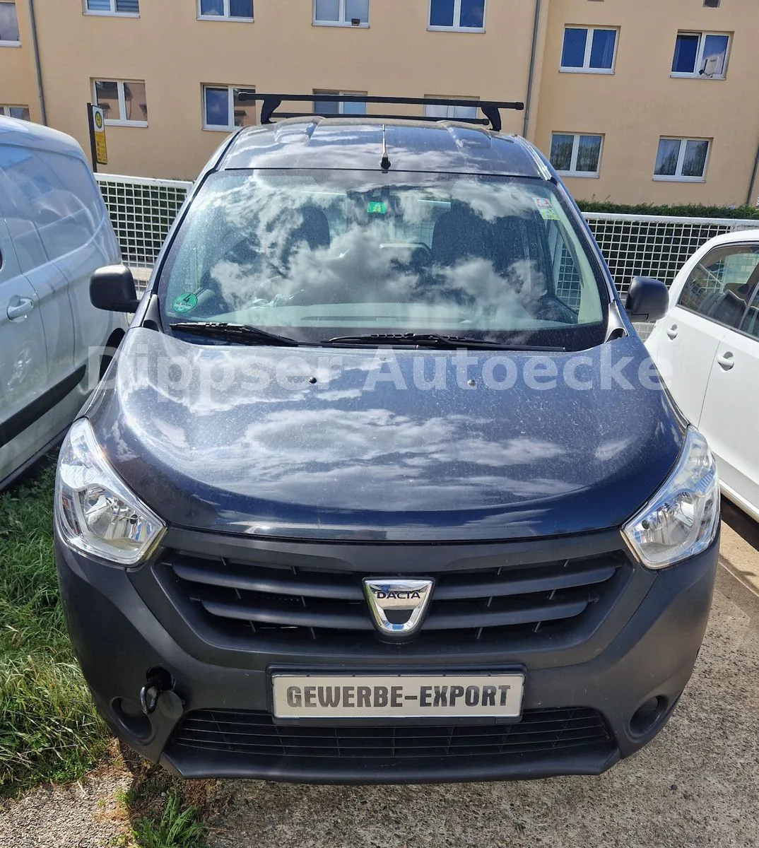 Fahrzeugabbildung Dacia Dokker Ambiance_Klima_8 fach_AHZV starr