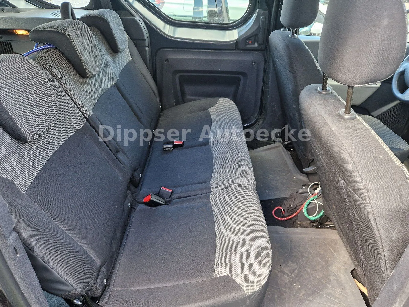 Fahrzeugabbildung Dacia Dokker Ambiance_Klima_8 fach_AHZV starr
