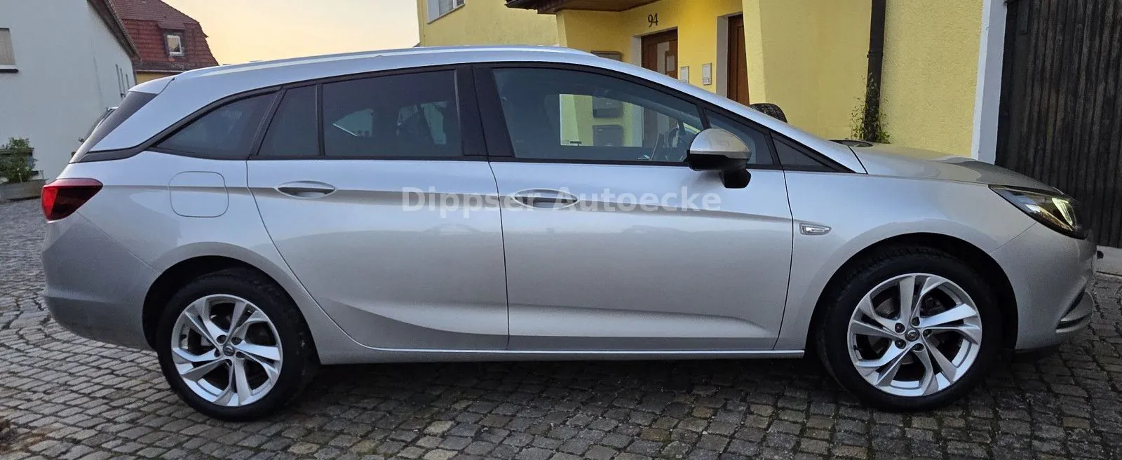 Fahrzeugabbildung Opel Astra K 