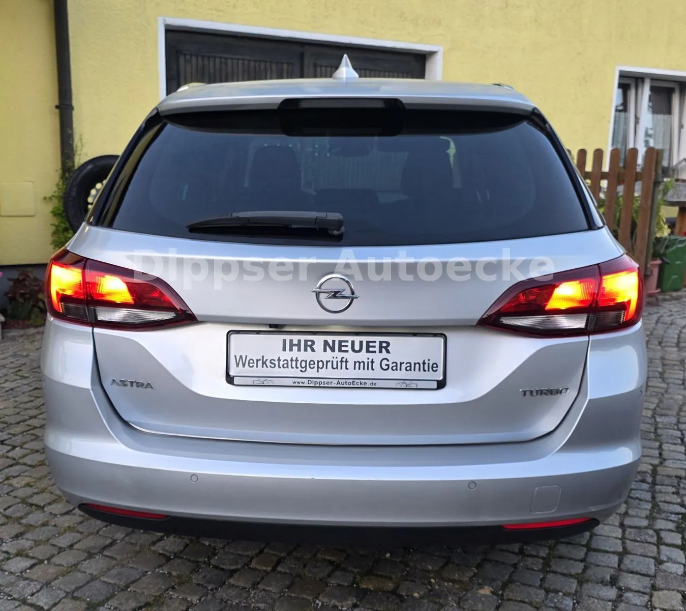Fahrzeugabbildung Opel Astra K 
