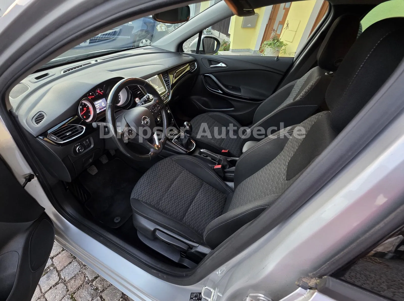 Fahrzeugabbildung Opel Astra K 