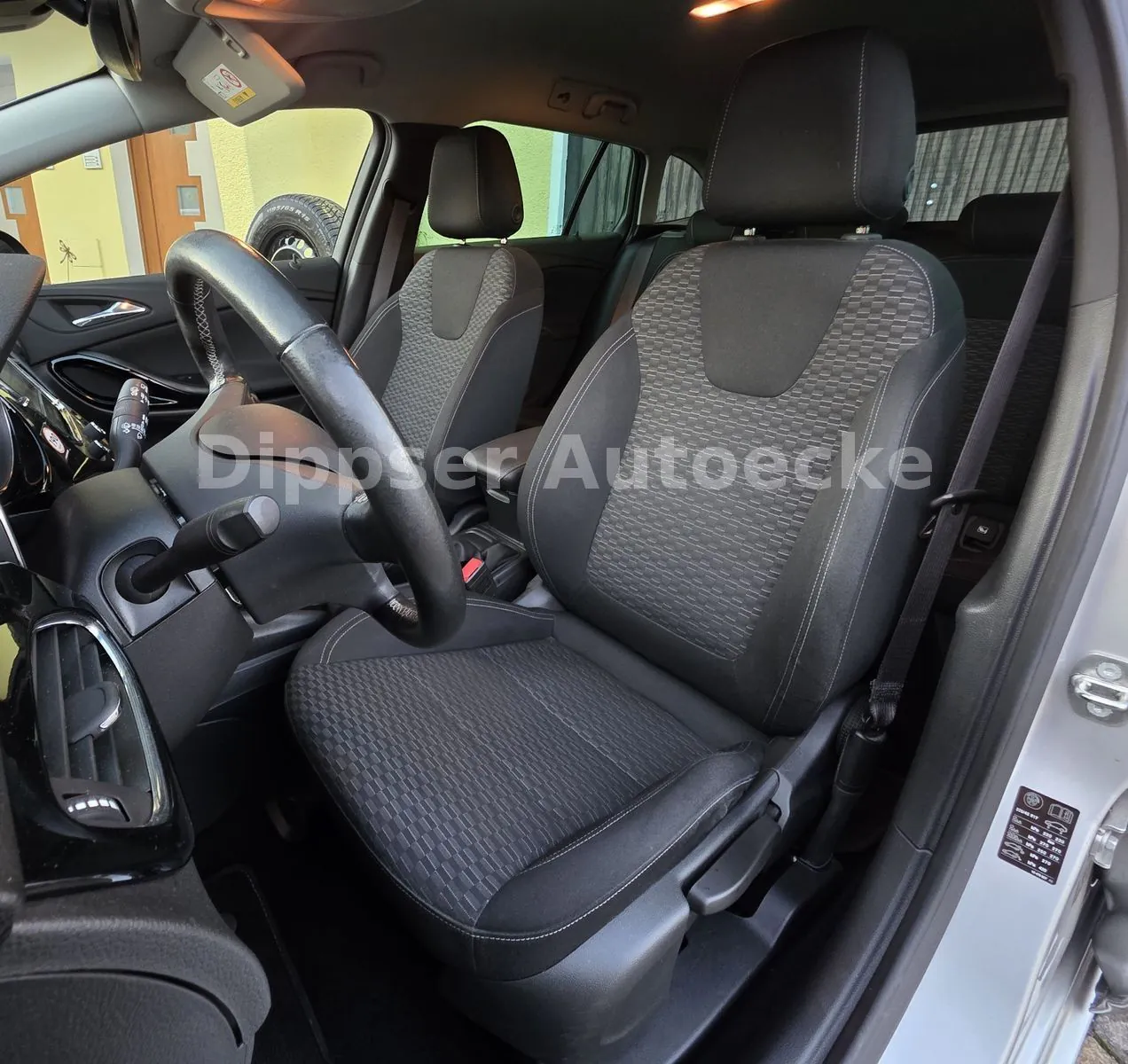 Fahrzeugabbildung Opel Astra K 
