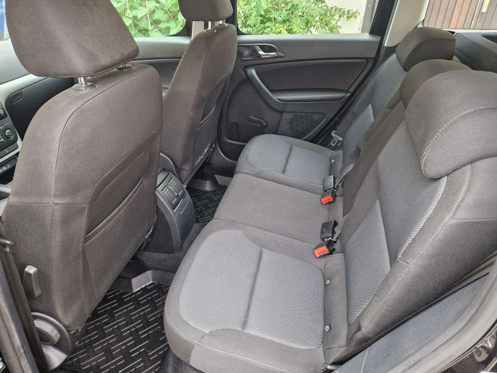 Fahrzeugabbildung SKODA Yeti 