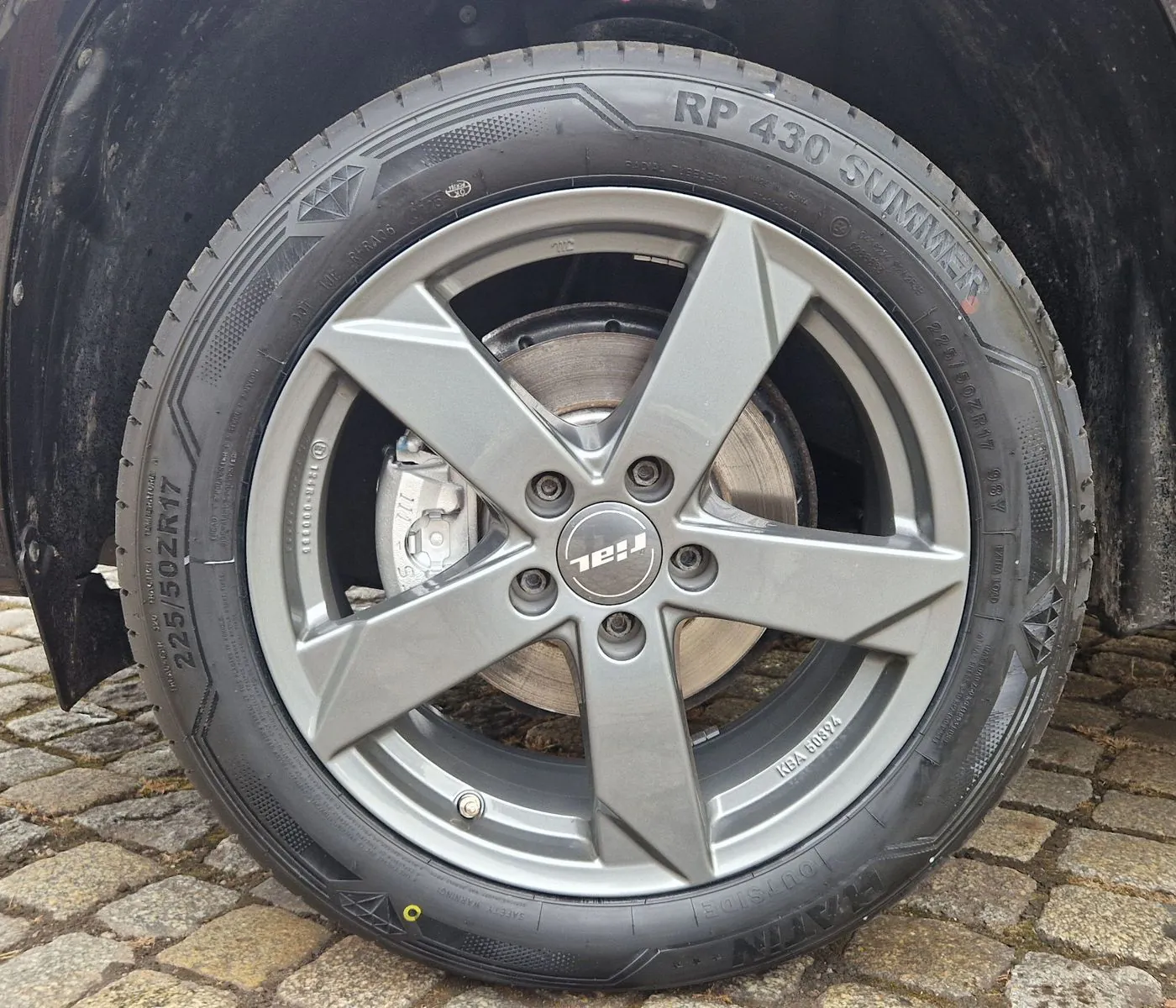 Fahrzeugabbildung SKODA Yeti 