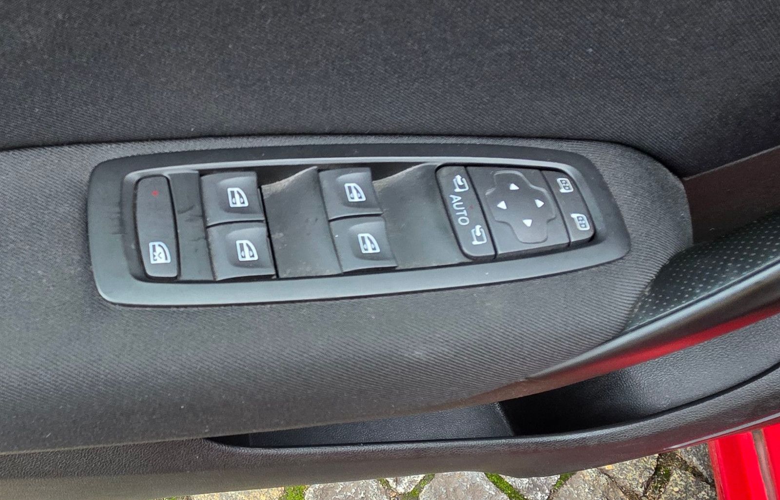 Fahrzeugabbildung Renault Megane IV 