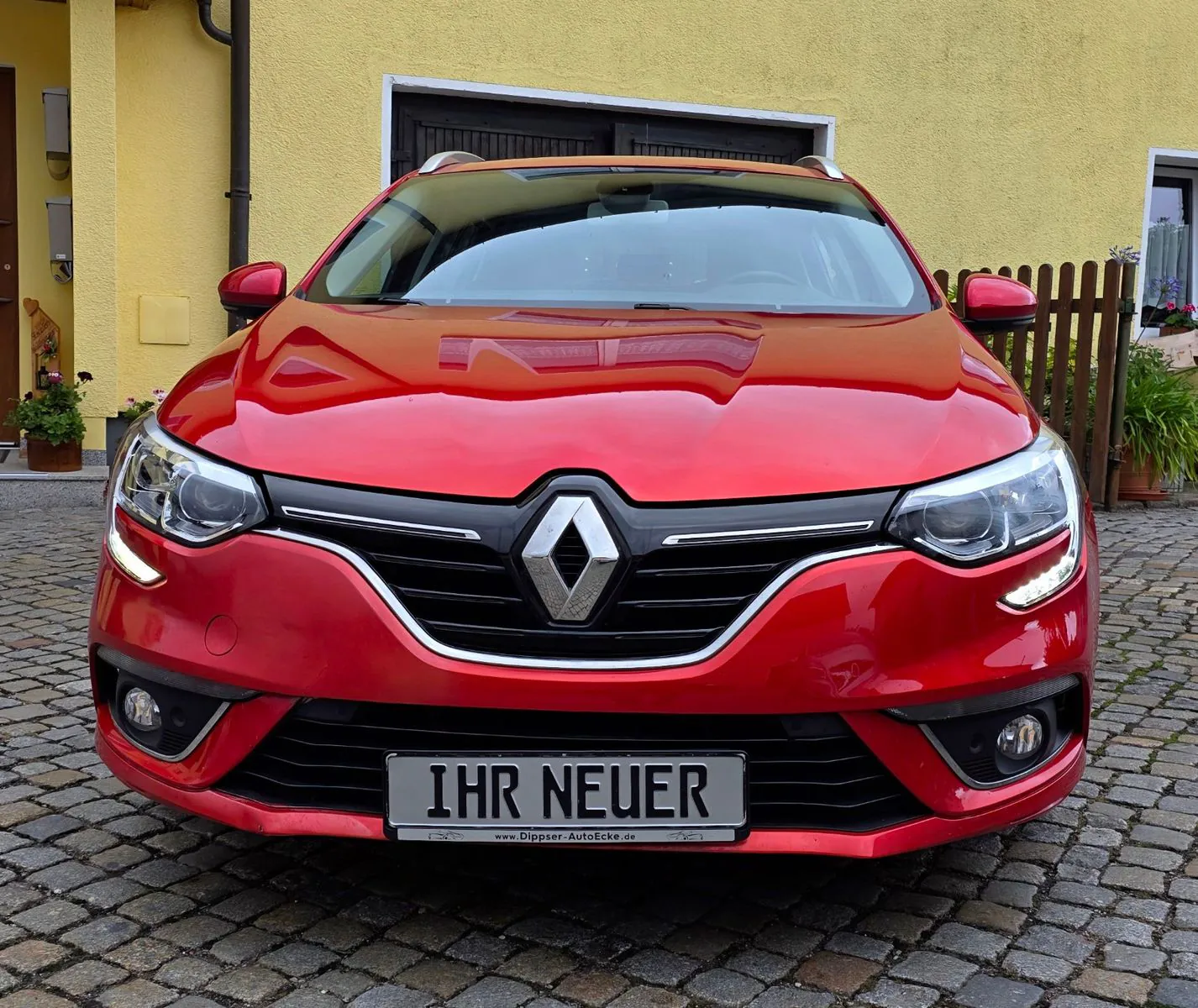 Fahrzeugabbildung Renault Megane IV 