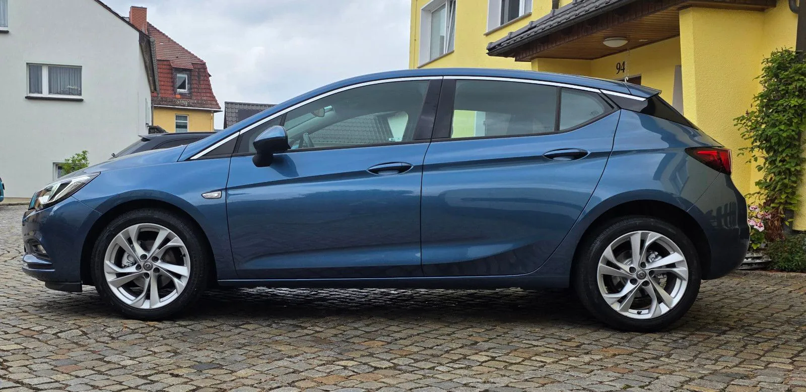 Fahrzeugabbildung Opel Astra K 5-trg. 