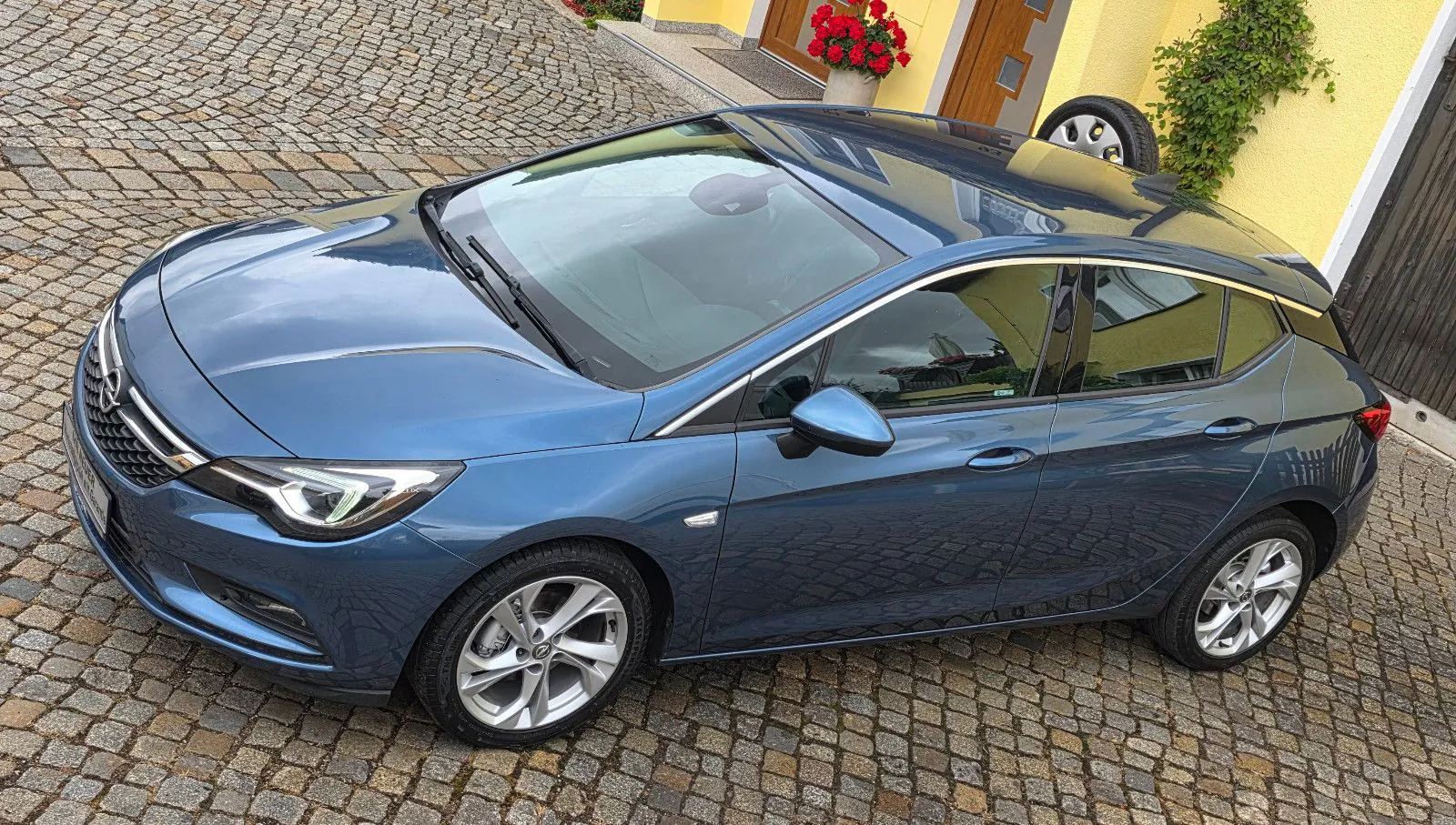 Fahrzeugabbildung Opel Astra K 5-trg. 