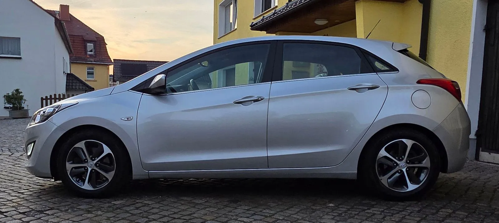 Fahrzeugabbildung Hyundai i30 