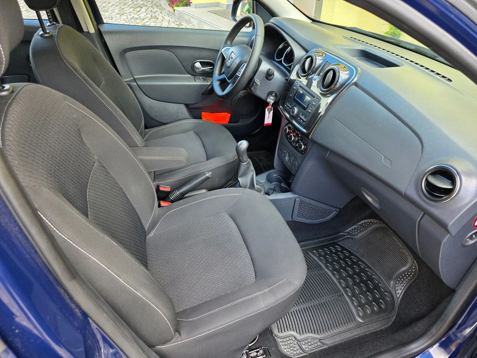 Fahrzeugabbildung Dacia Sandero II 