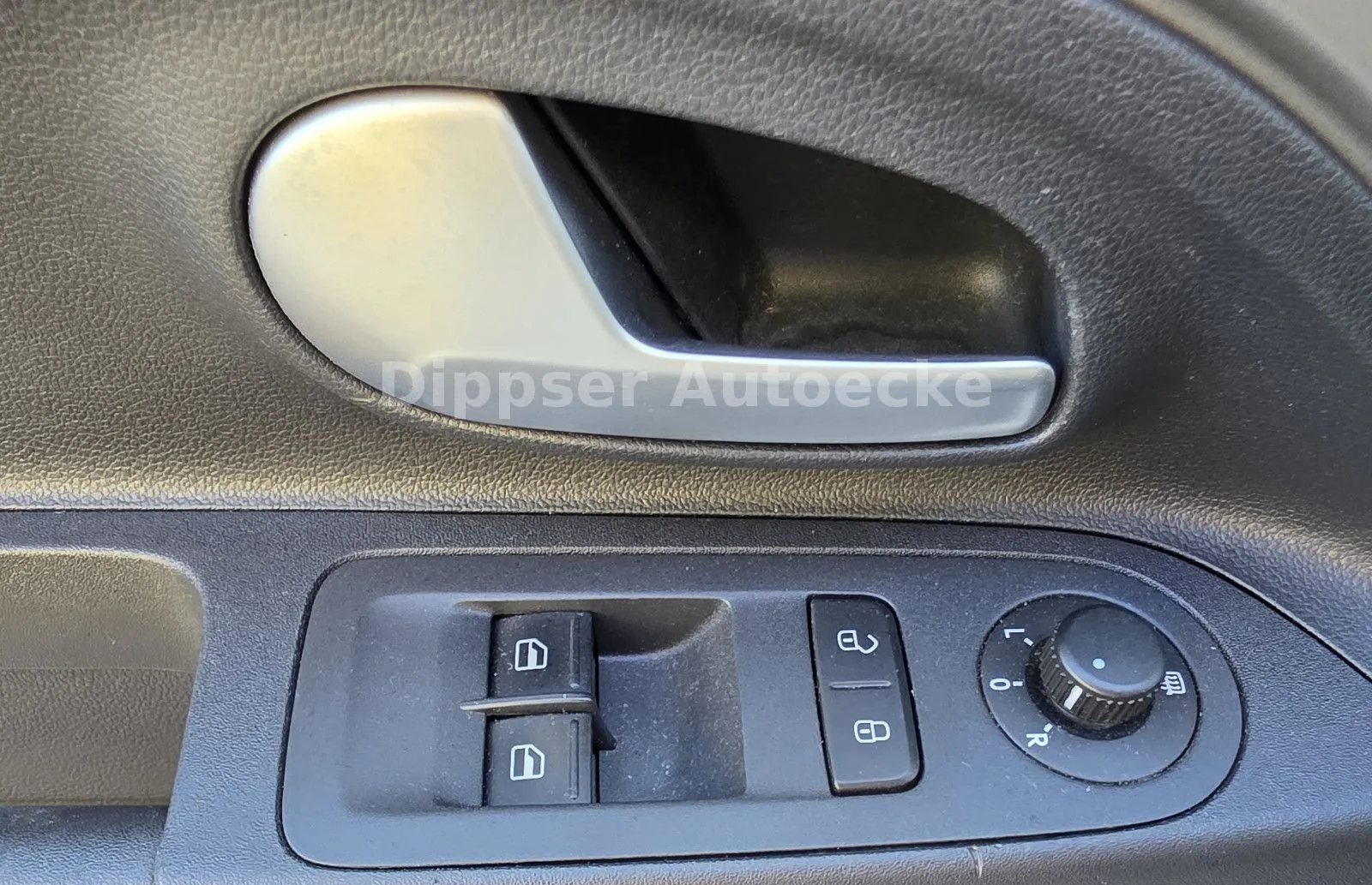 Fahrzeugabbildung Volkswagen up!