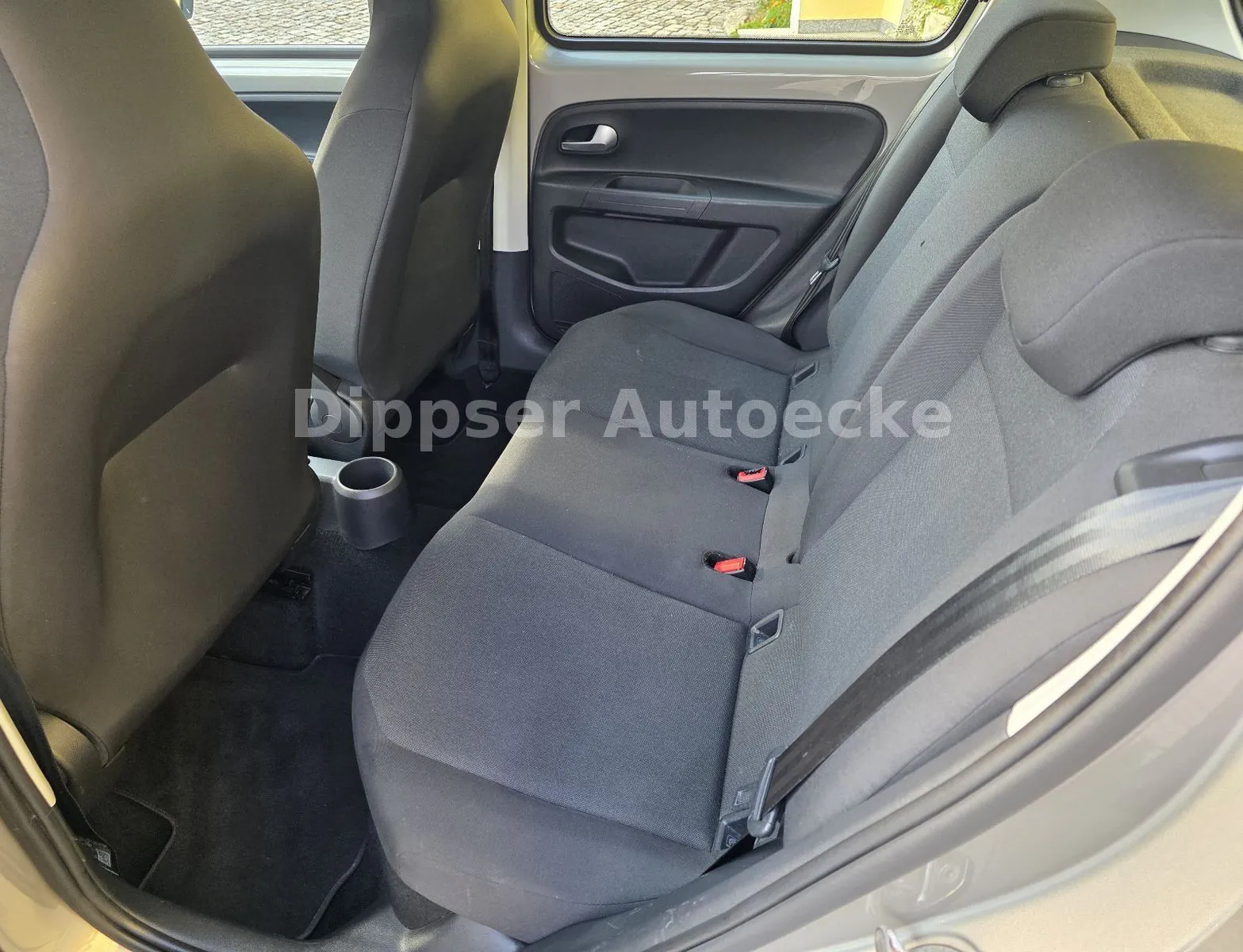 Fahrzeugabbildung Volkswagen up!