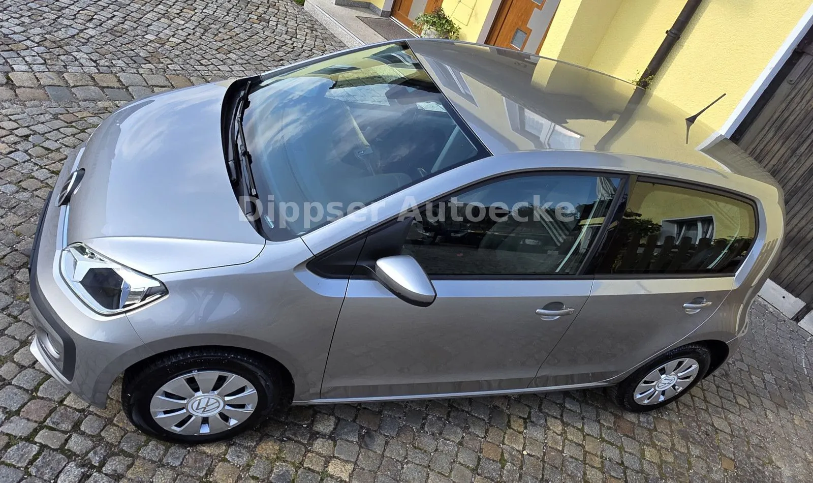 Fahrzeugabbildung Volkswagen up! 
