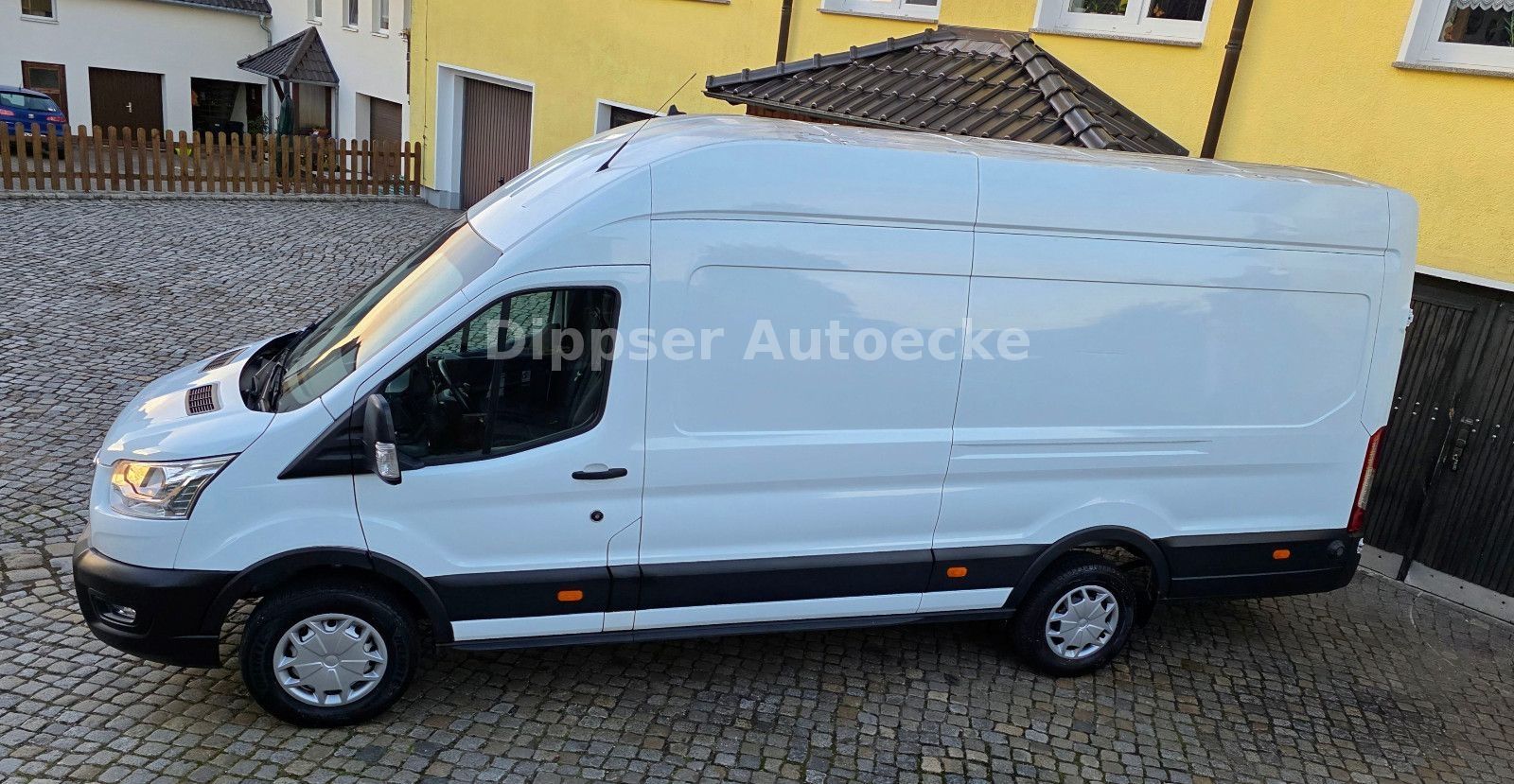 Fahrzeugabbildung Ford Transit Kasten 350 L4 Trend