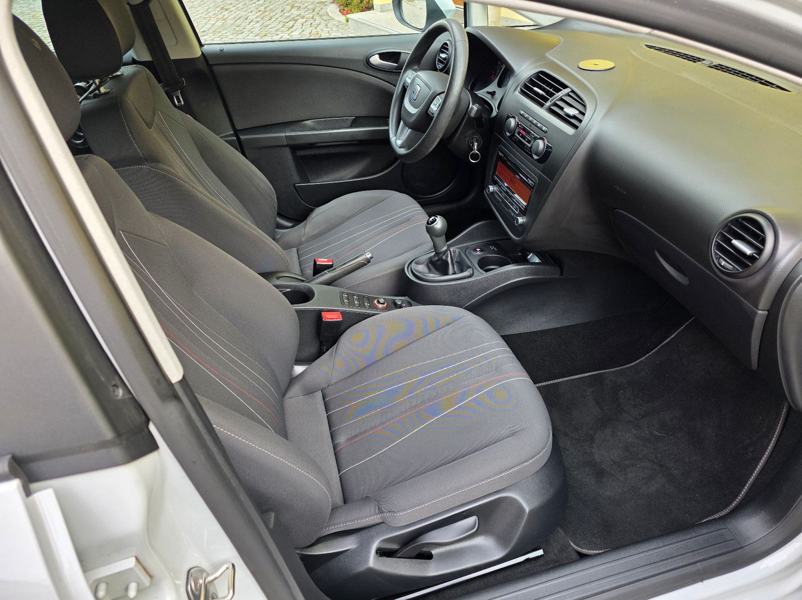Fahrzeugabbildung SEAT Leon Reference 