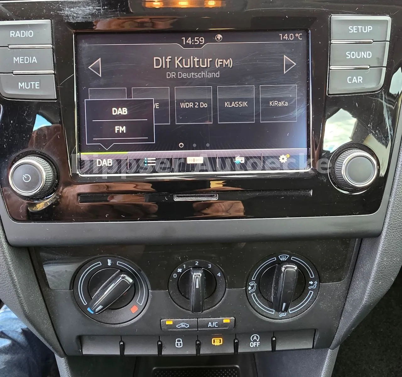 Fahrzeugabbildung SKODA Rapid Spaceback 