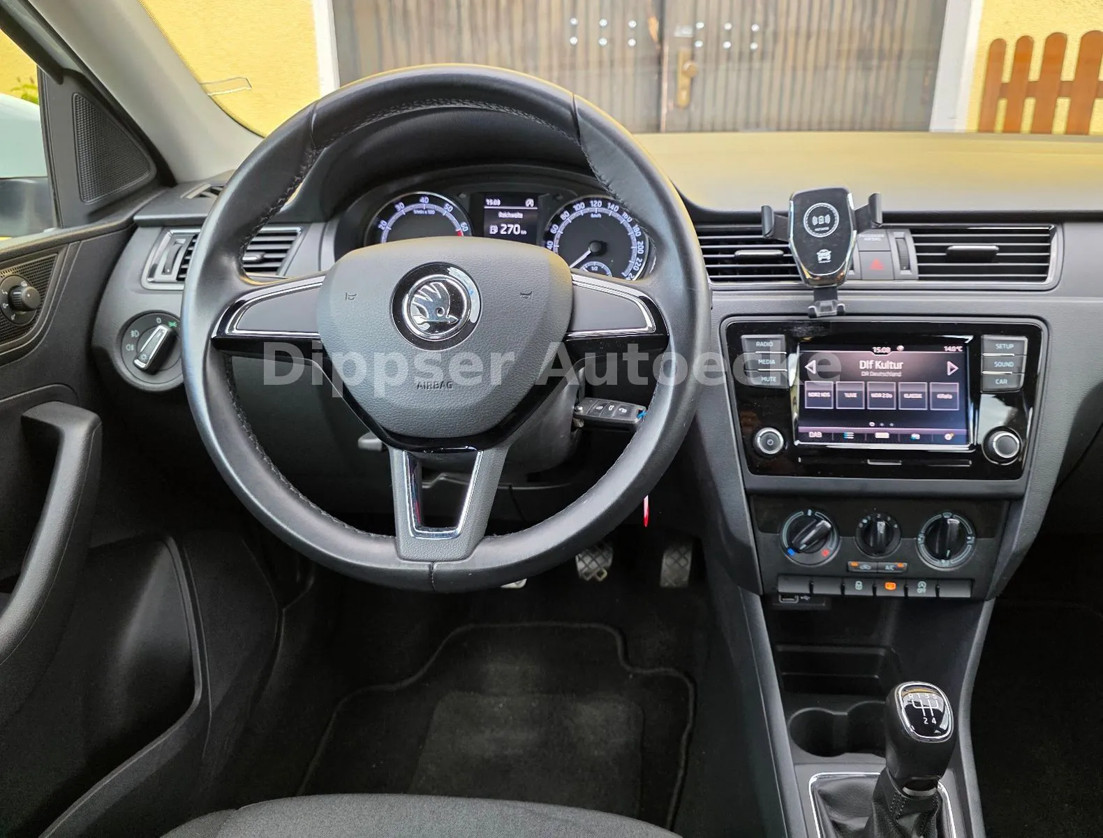 Fahrzeugabbildung SKODA Rapid Spaceback 