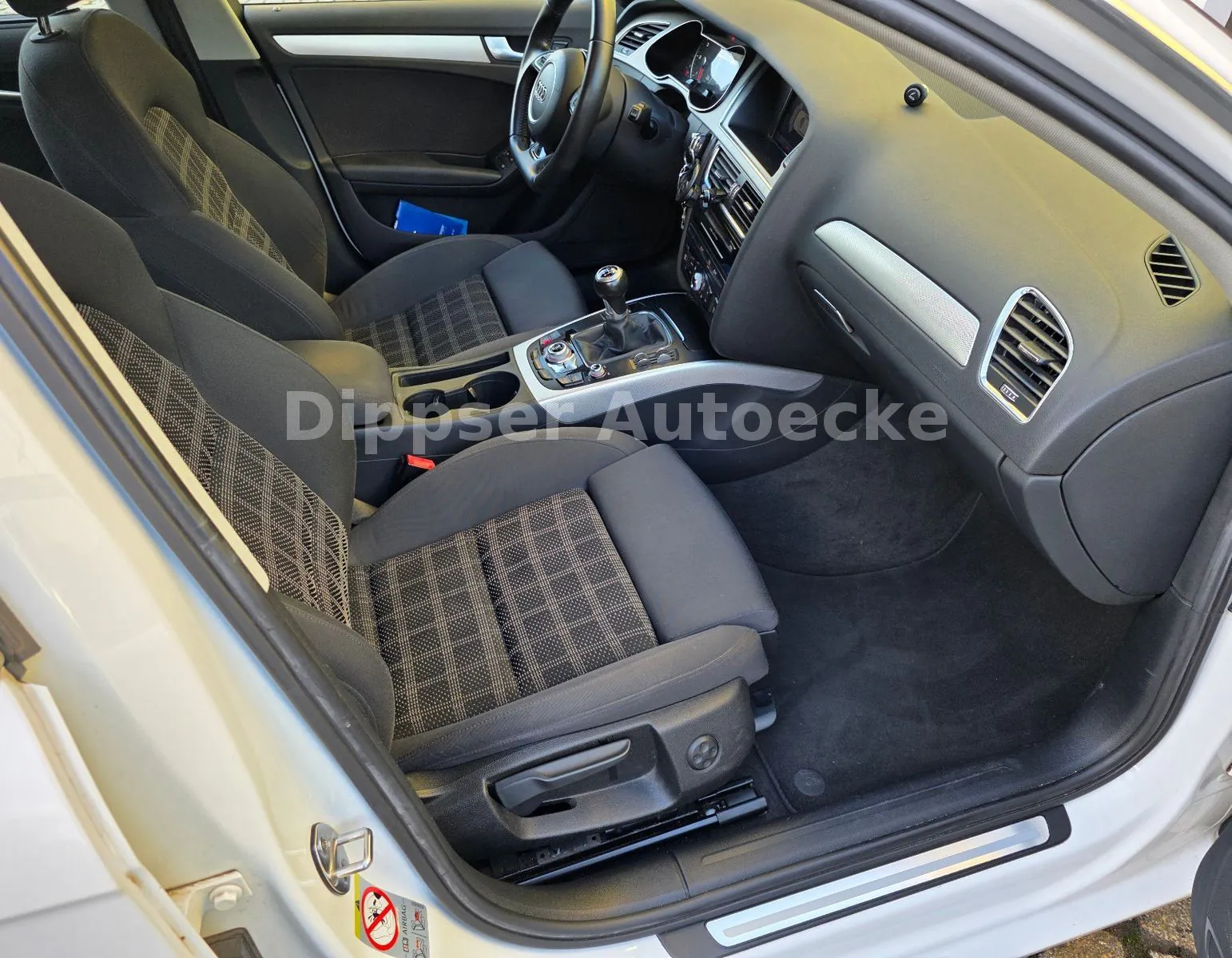 Fahrzeugabbildung Audi A4 Avant 