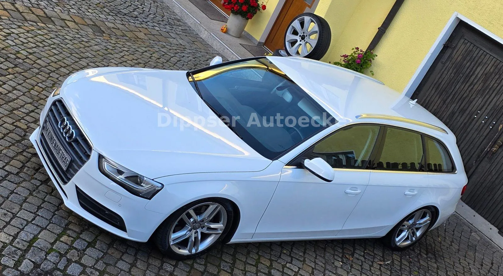 Fahrzeugabbildung Audi A4 Avant 