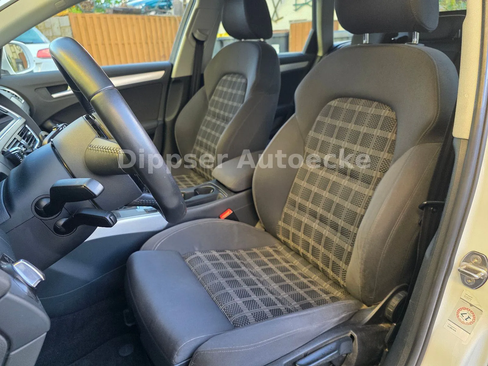 Fahrzeugabbildung Audi A4 Avant 