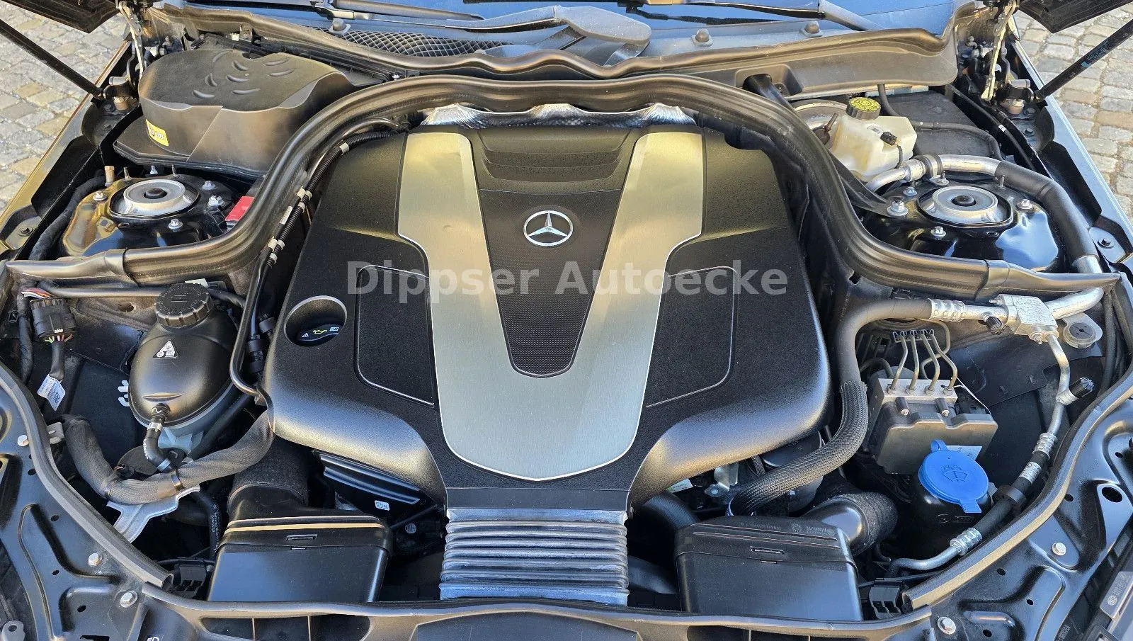 Fahrzeugabbildung Mercedes-Benz E 350_Limousine_4Matic_Climatr_Sitzh_8 fach...