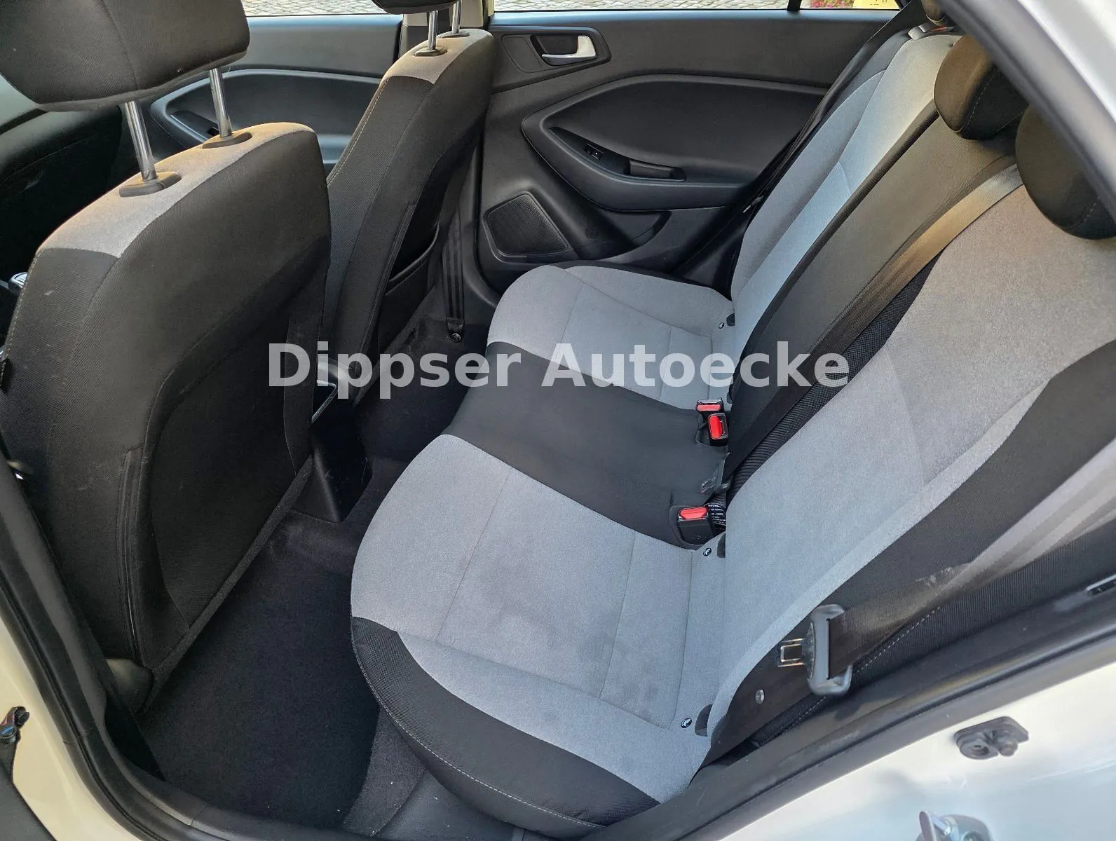 Fahrzeugabbildung Hyundai i20