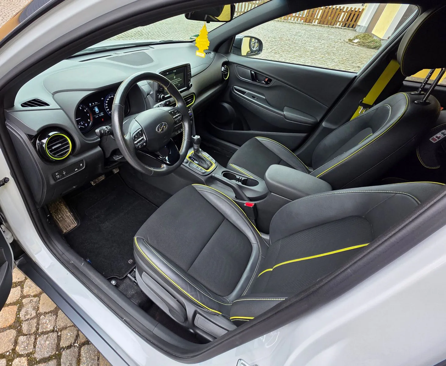 Fahrzeugabbildung Hyundai Kona 