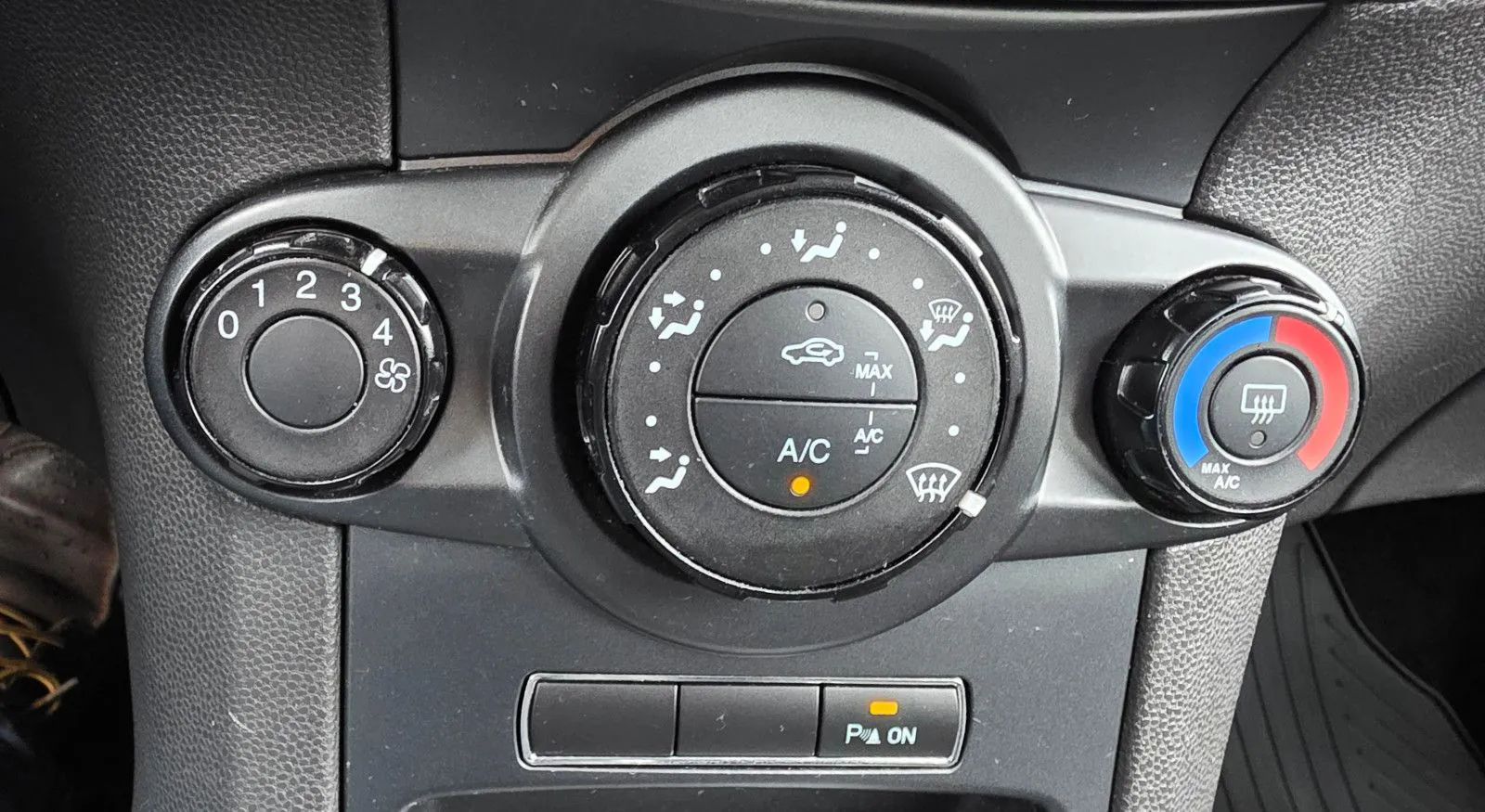 Fahrzeugabbildung Ford Fiesta