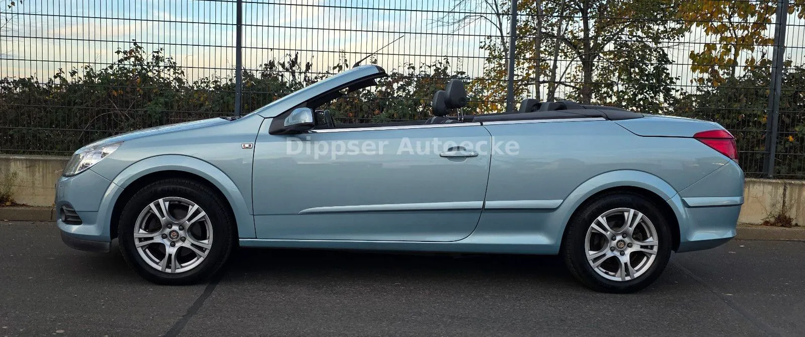 Fahrzeugabbildung Opel Astra H Twin Top 