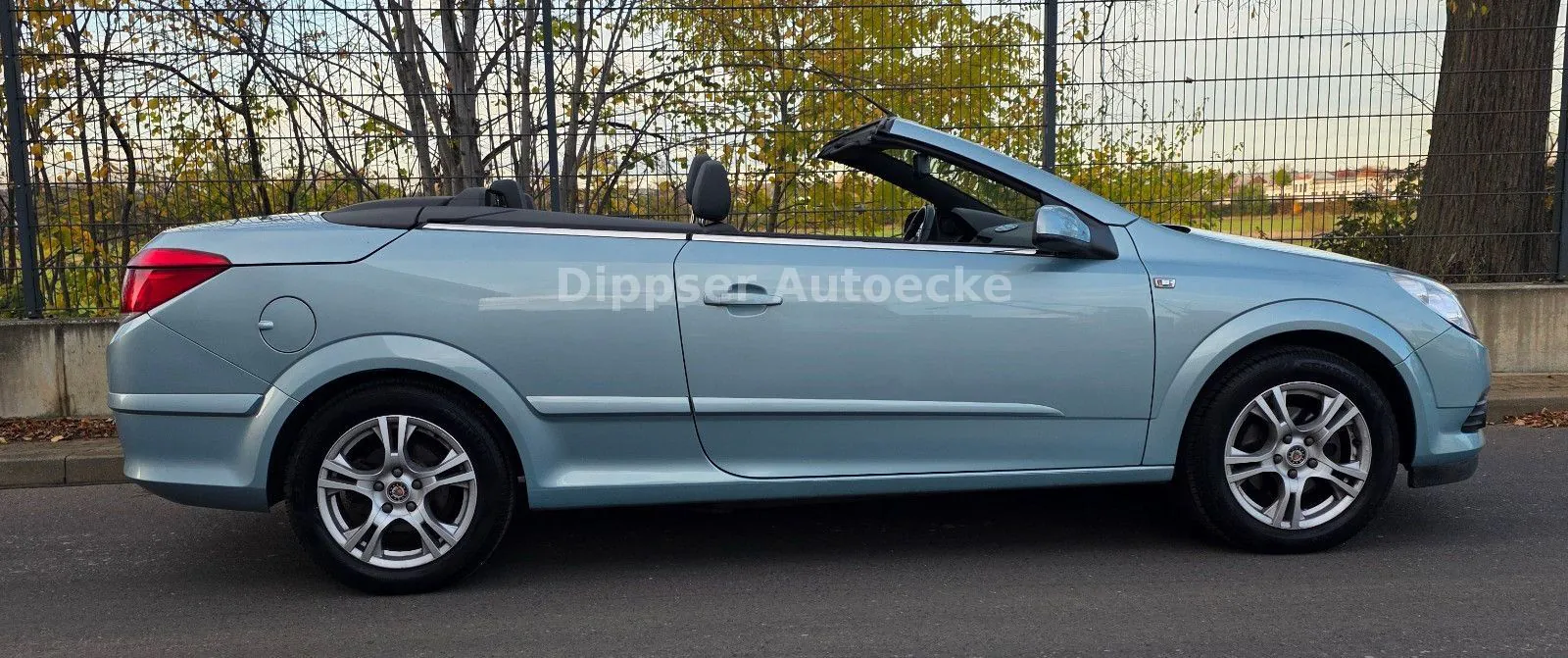 Fahrzeugabbildung Opel Astra H Twin Top 